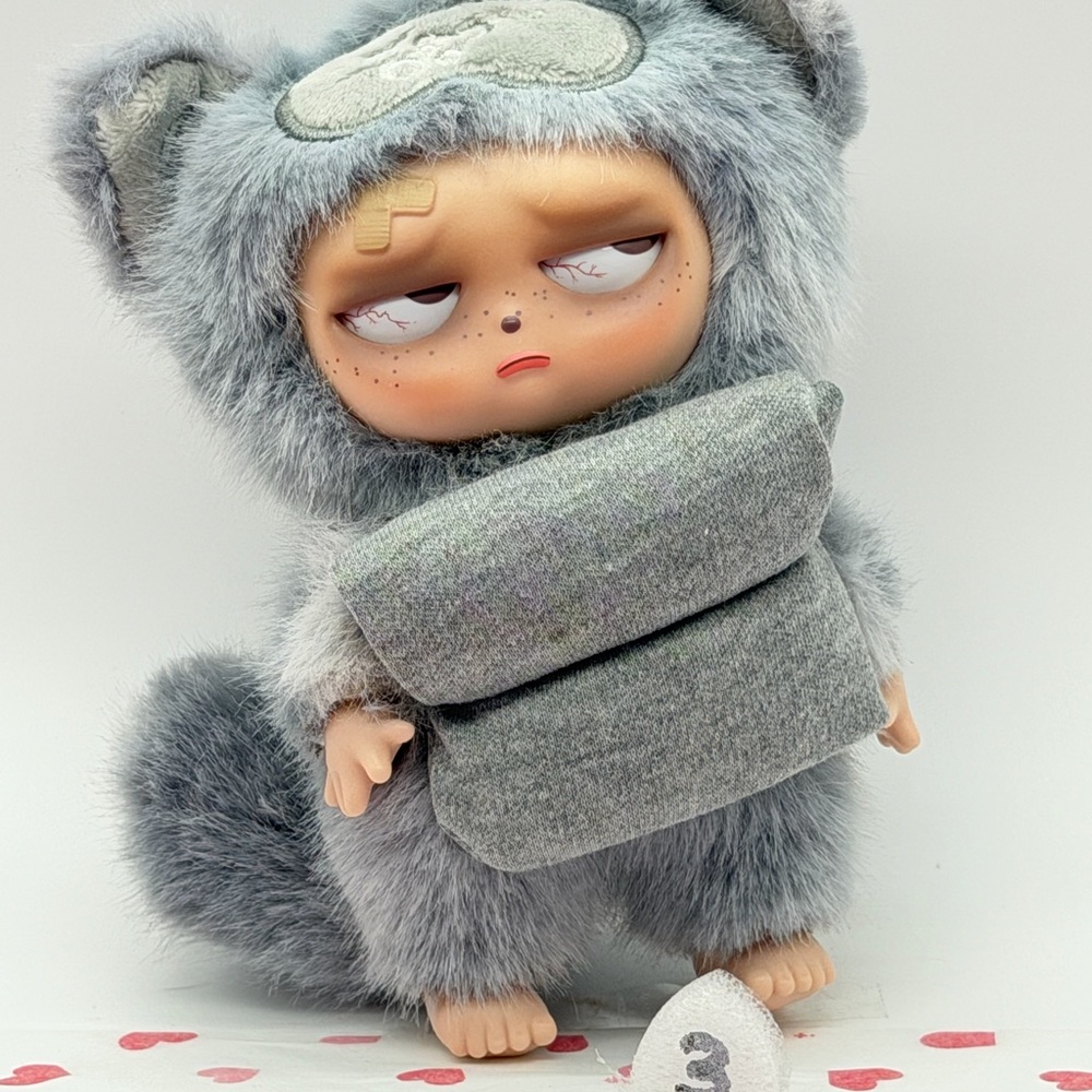 😴💤 Grumpipi Whispers to Dreamland — Fan Fan Figure + Promo Keychain - Picture 5 of 7